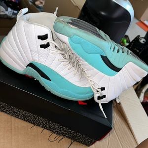 Air Jordan 12 (Light Aqua)